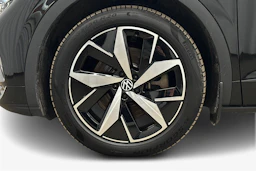 musta Volkswagen ID.4 2024 kuva 9.