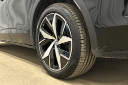 musta Volkswagen ID.4 2024 kuva 10.