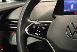 musta Volkswagen ID.4 2024 kuva 14.