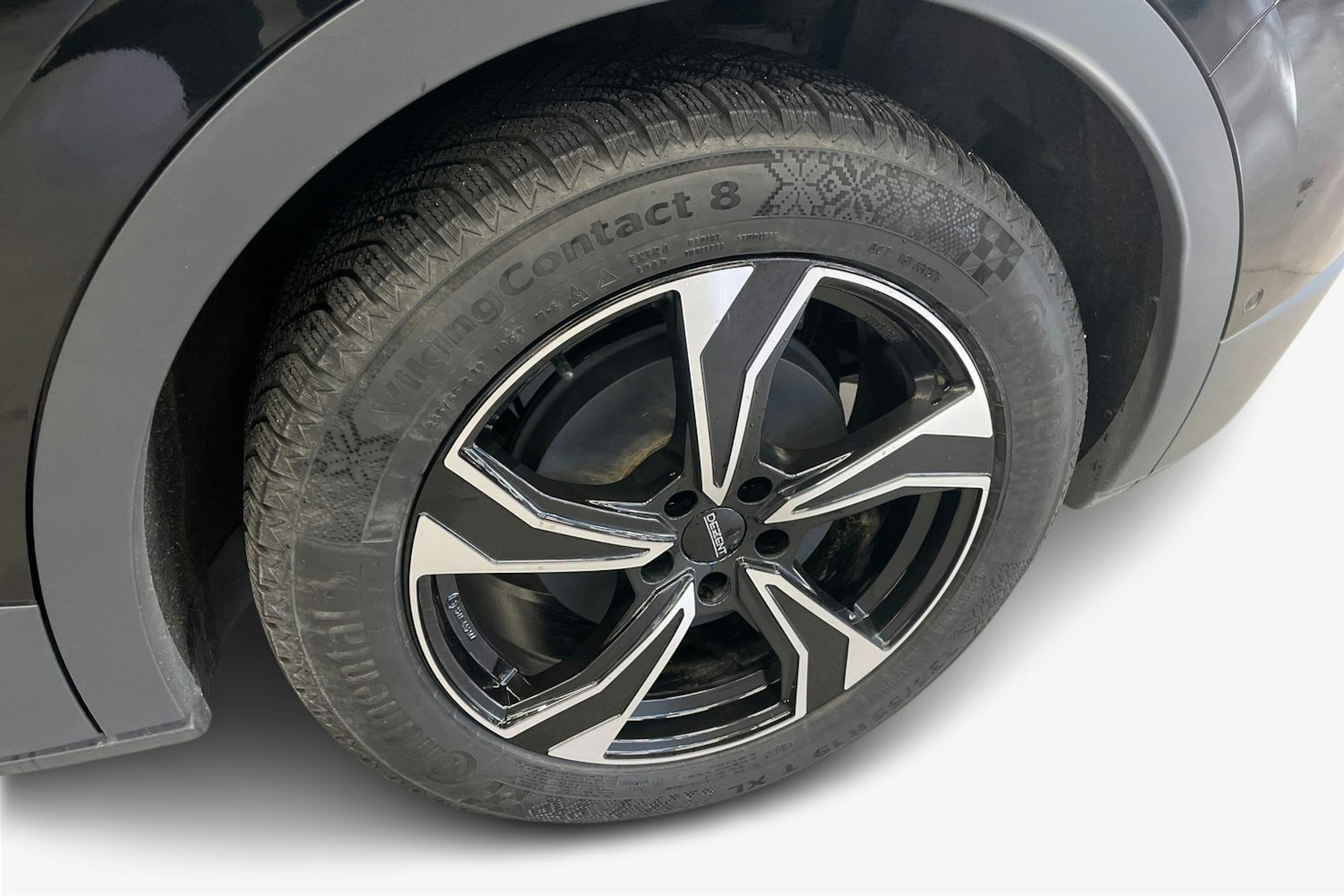 Musta Volkswagen ID.4 2024 kuva 9.