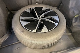 Musta Volkswagen ID.4 2024 kuva 10.