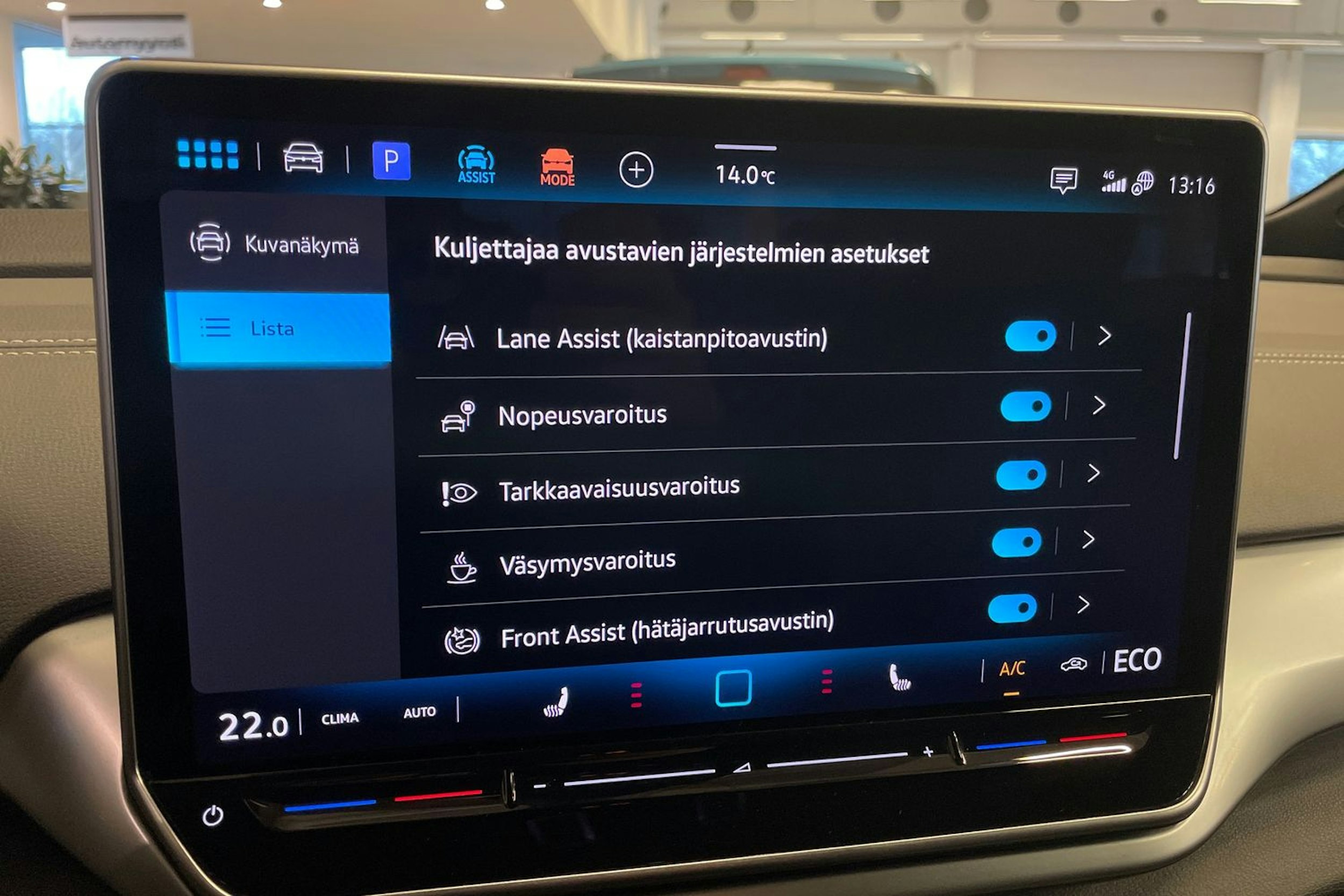 Musta Volkswagen ID.4 2024 kuva 13.