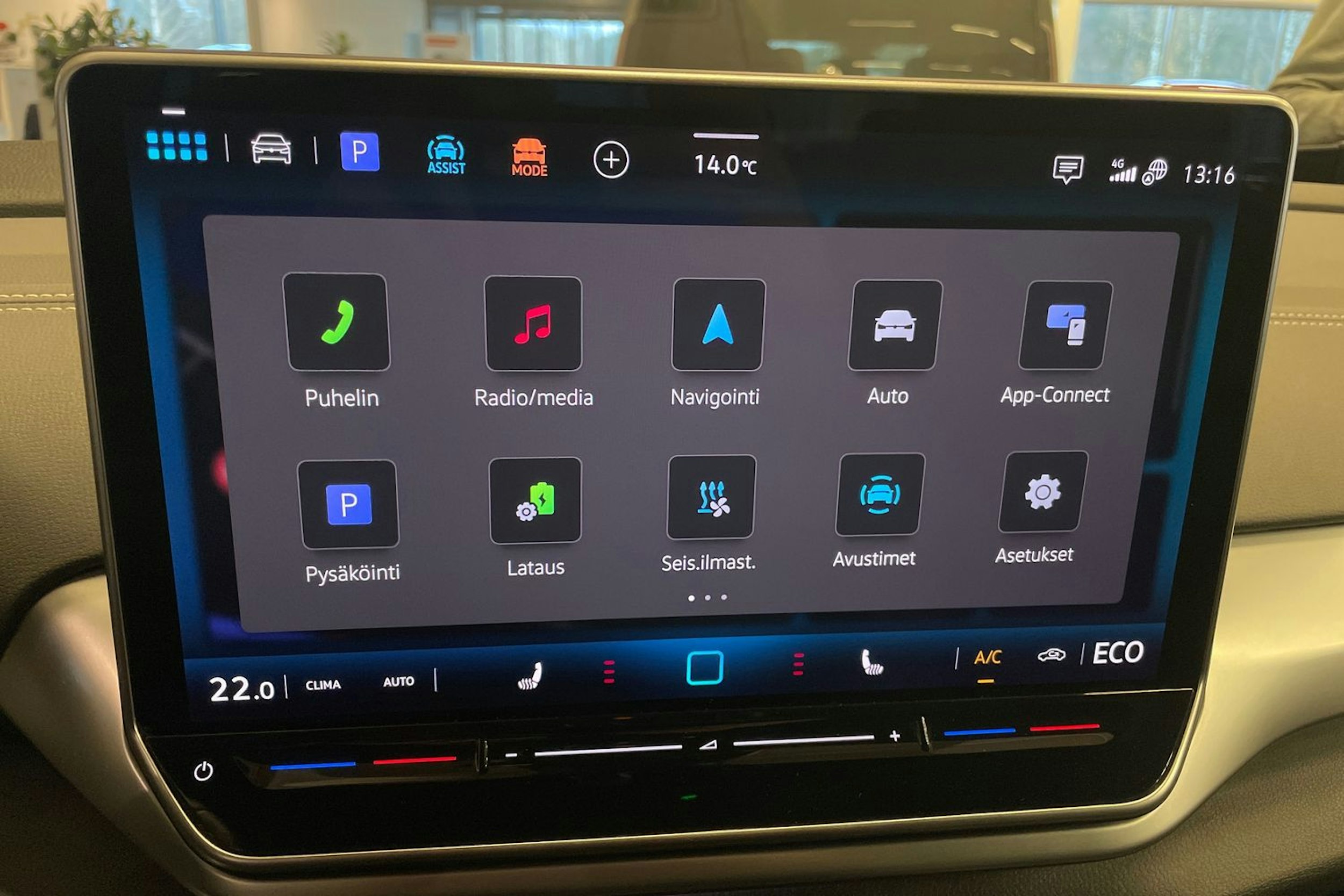 Musta Volkswagen ID.4 2024 kuva 15.