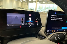 harmaa Volkswagen ID.4 2024 kuva 19.