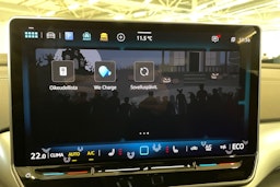 harmaa Volkswagen ID.4 2024 kuva 27.