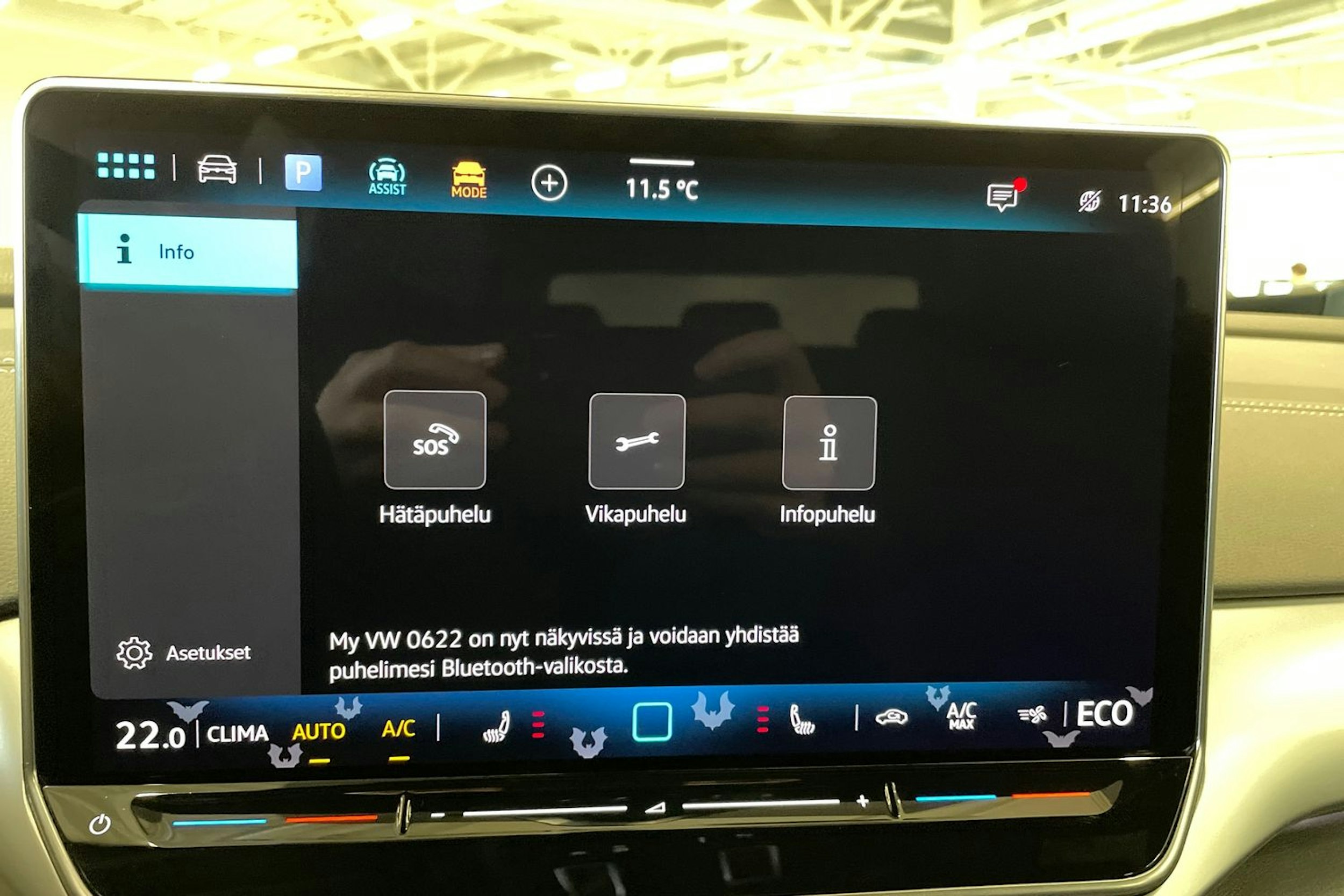 harmaa Volkswagen ID.4 2024 kuva 28.