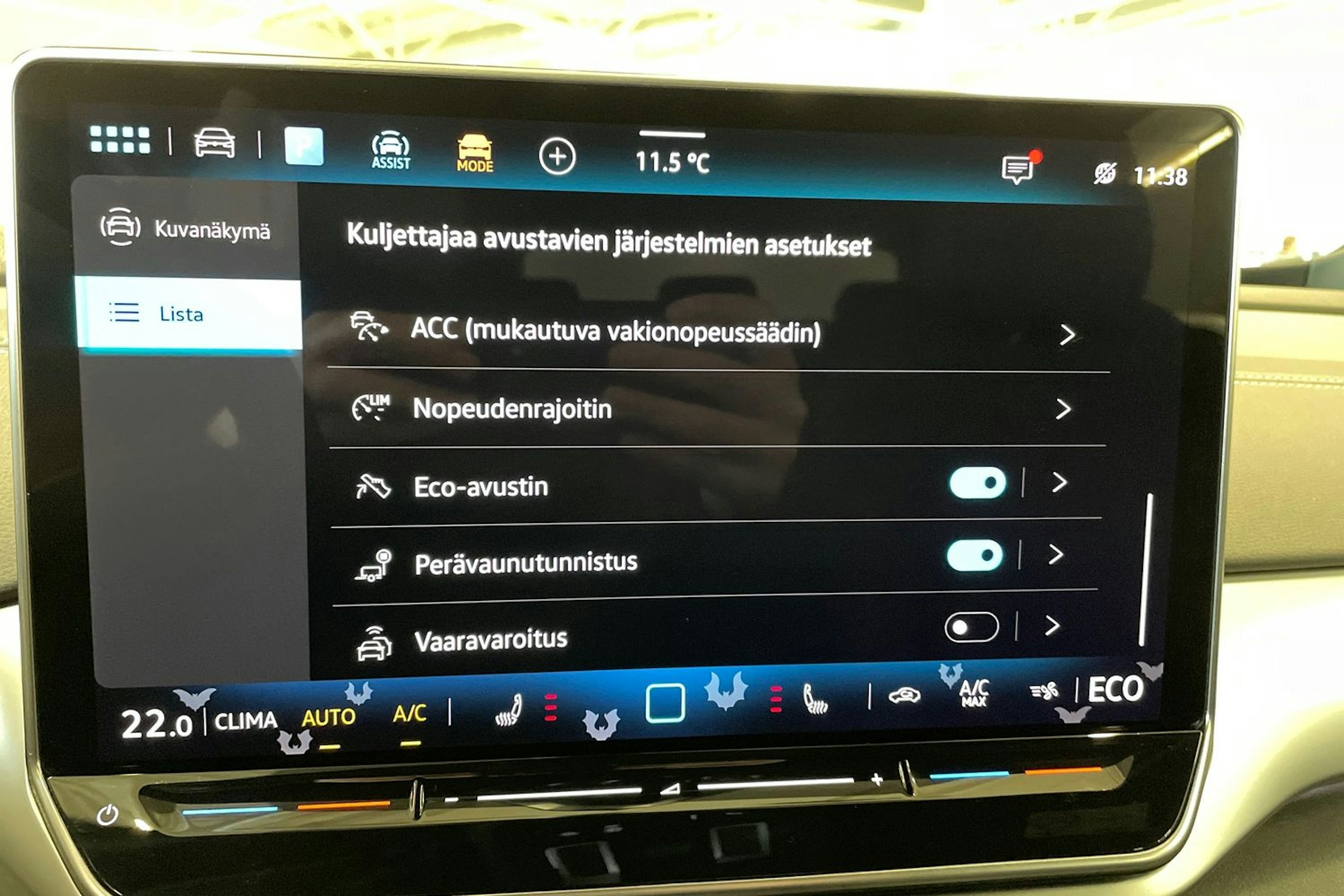 harmaa Volkswagen ID.4 2024 kuva 35.