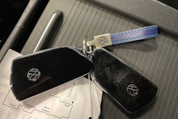 harmaa Volkswagen ID.4 2024 kuva 39.