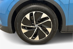 sininen Volkswagen ID.4 2024 kuva 11.