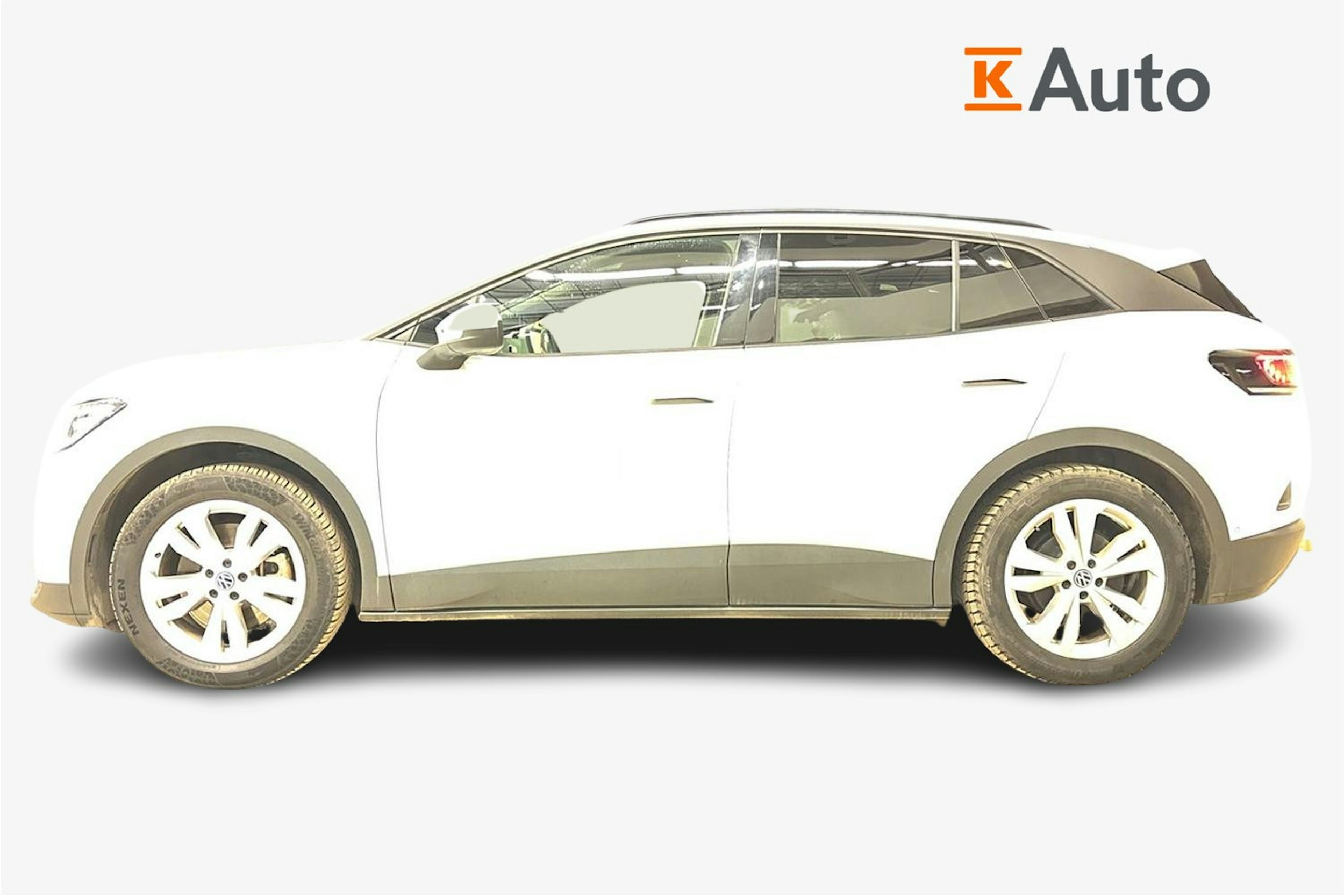 Valkoinen Volkswagen ID.4 2024 kuva 6.