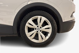 Valkoinen Volkswagen ID.4 2024 kuva 11.