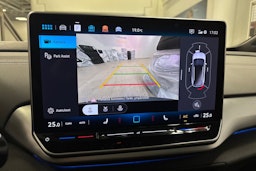 Valkoinen Volkswagen ID.4 2024 kuva 23.