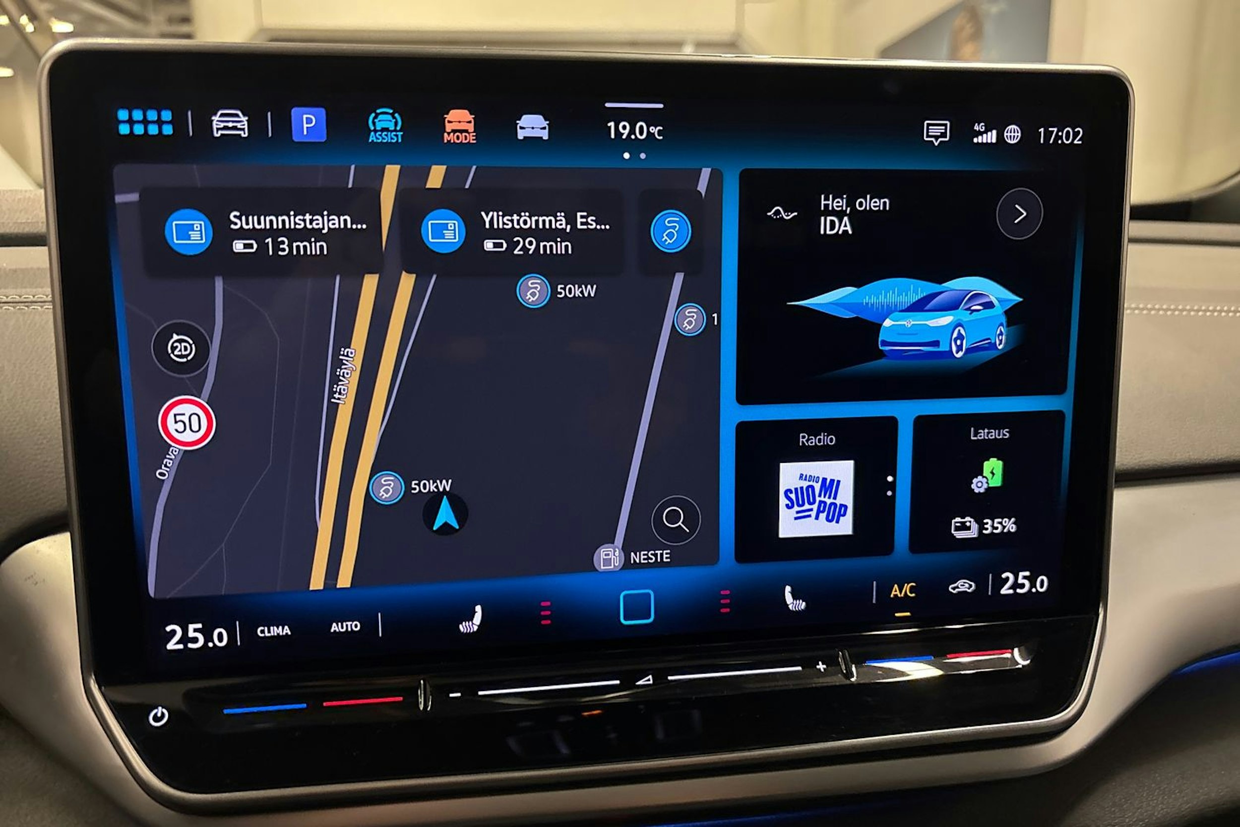 Valkoinen Volkswagen ID.4 2024 kuva 24.