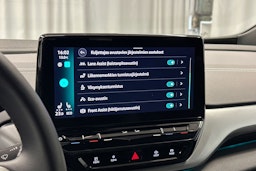 sininen Volkswagen ID.4 2024 kuva 28.