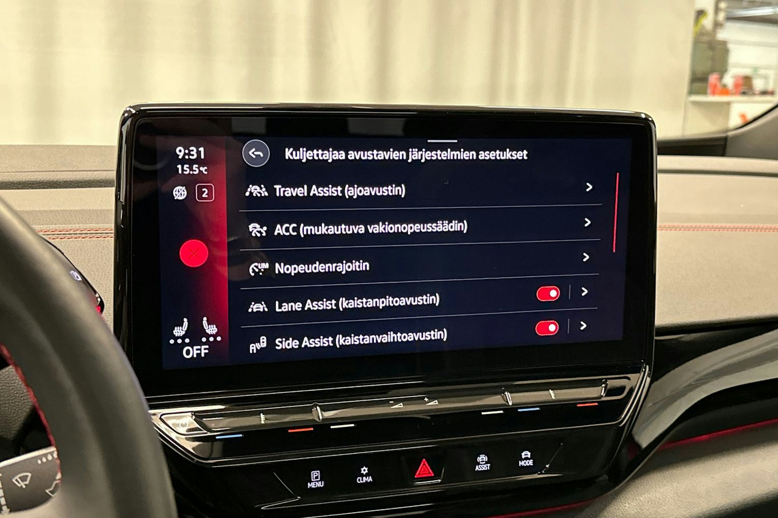 punainen Volkswagen ID.4 2024 kuva 29.