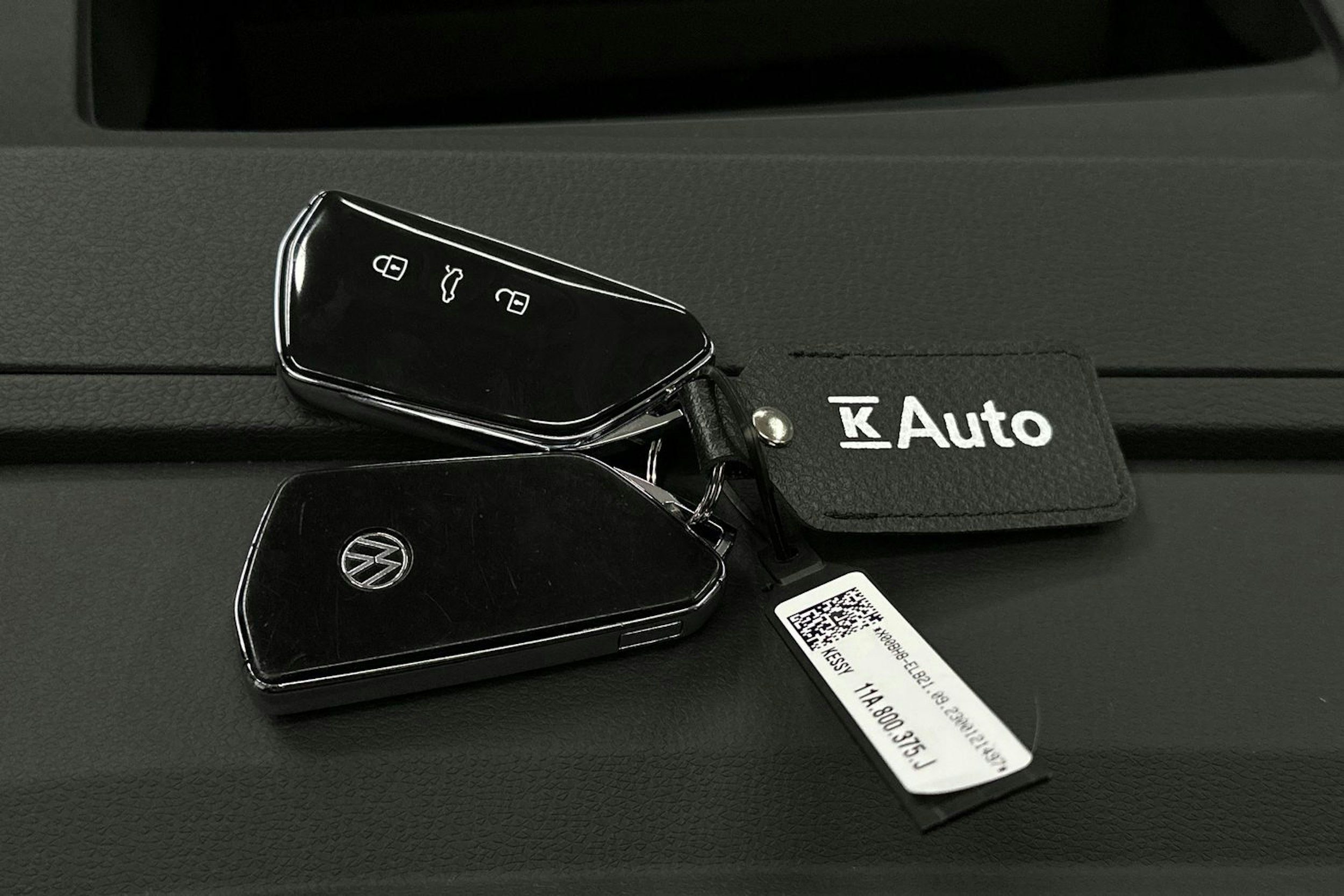 punainen Volkswagen ID.4 2024 kuva 38.