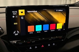 punainen Volkswagen ID.4 2024 kuva 27.