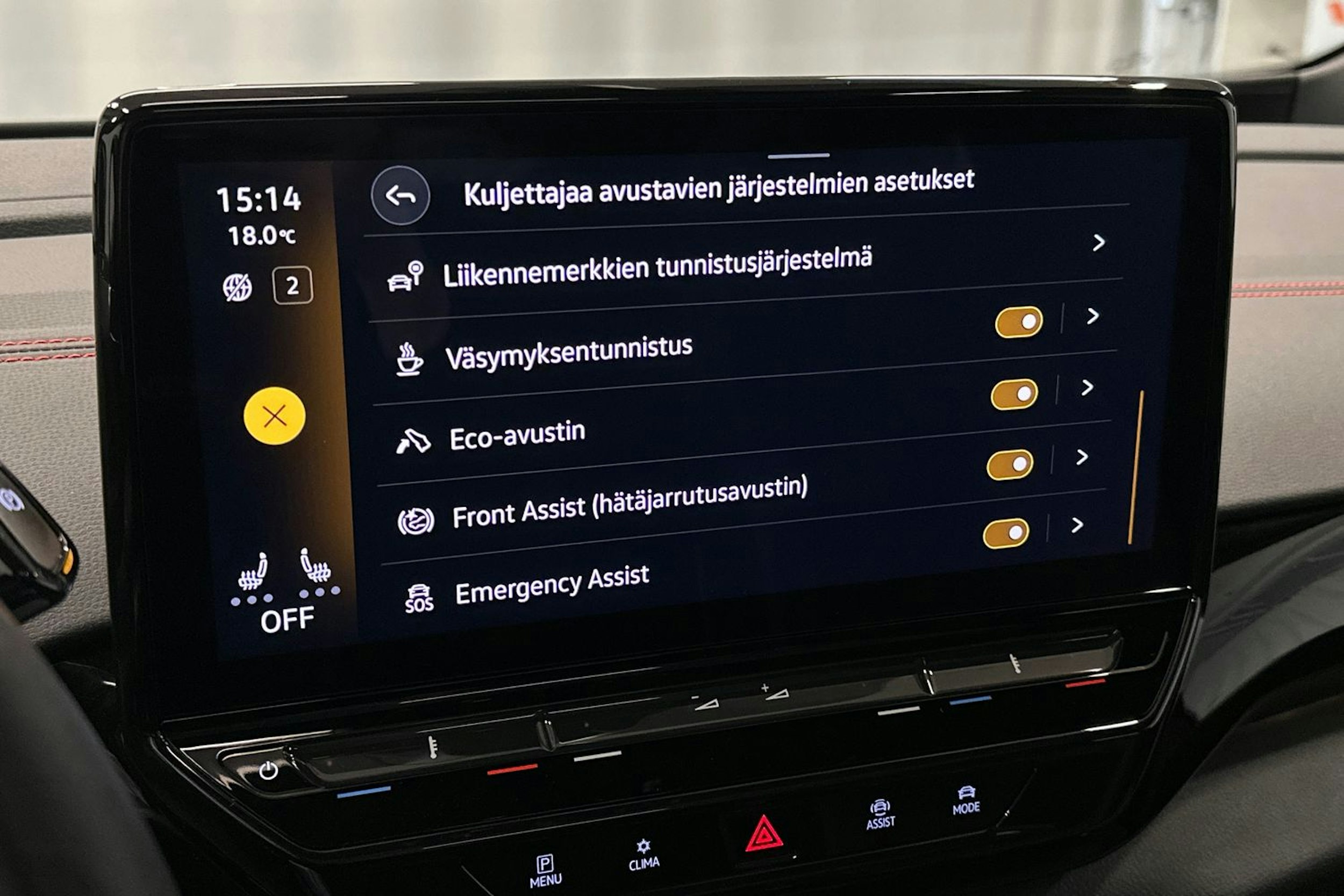 punainen Volkswagen ID.4 2024 kuva 30.