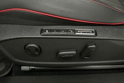 valkoinen Volkswagen ID.4 2024 kuva 19.