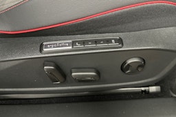 valkoinen Volkswagen ID.4 2024 kuva 20.