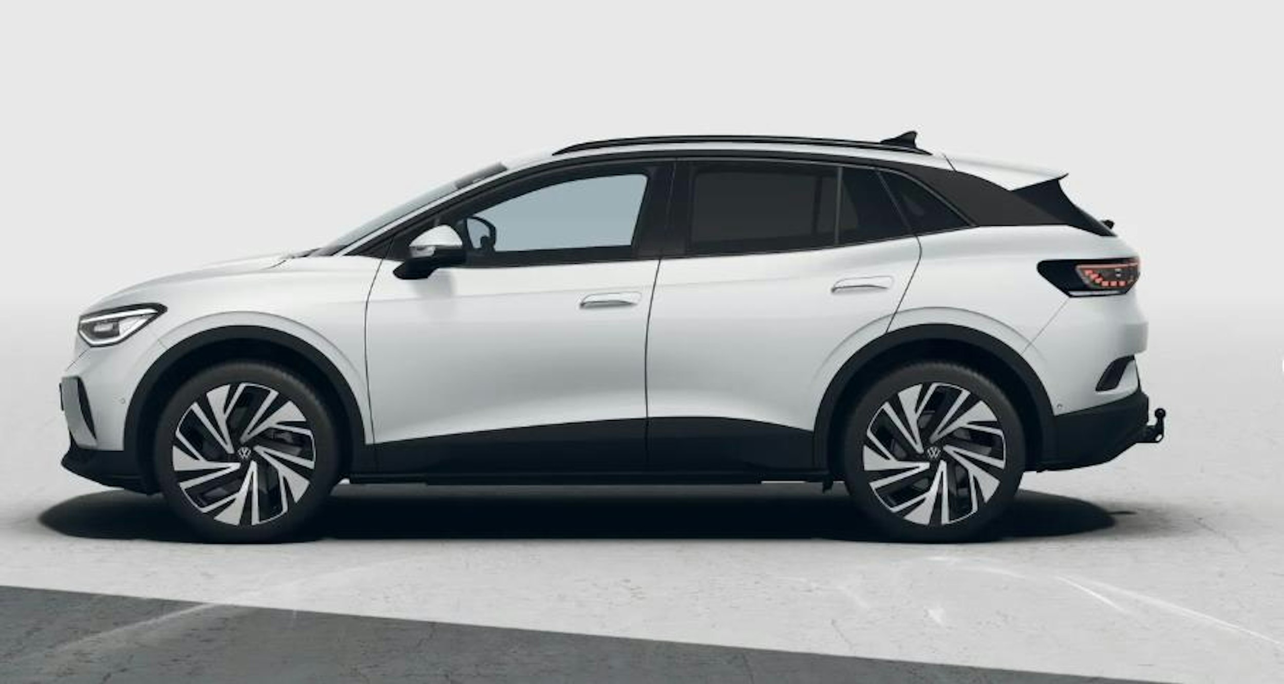 valkoinen Volkswagen ID.4 2025 kuva 2.