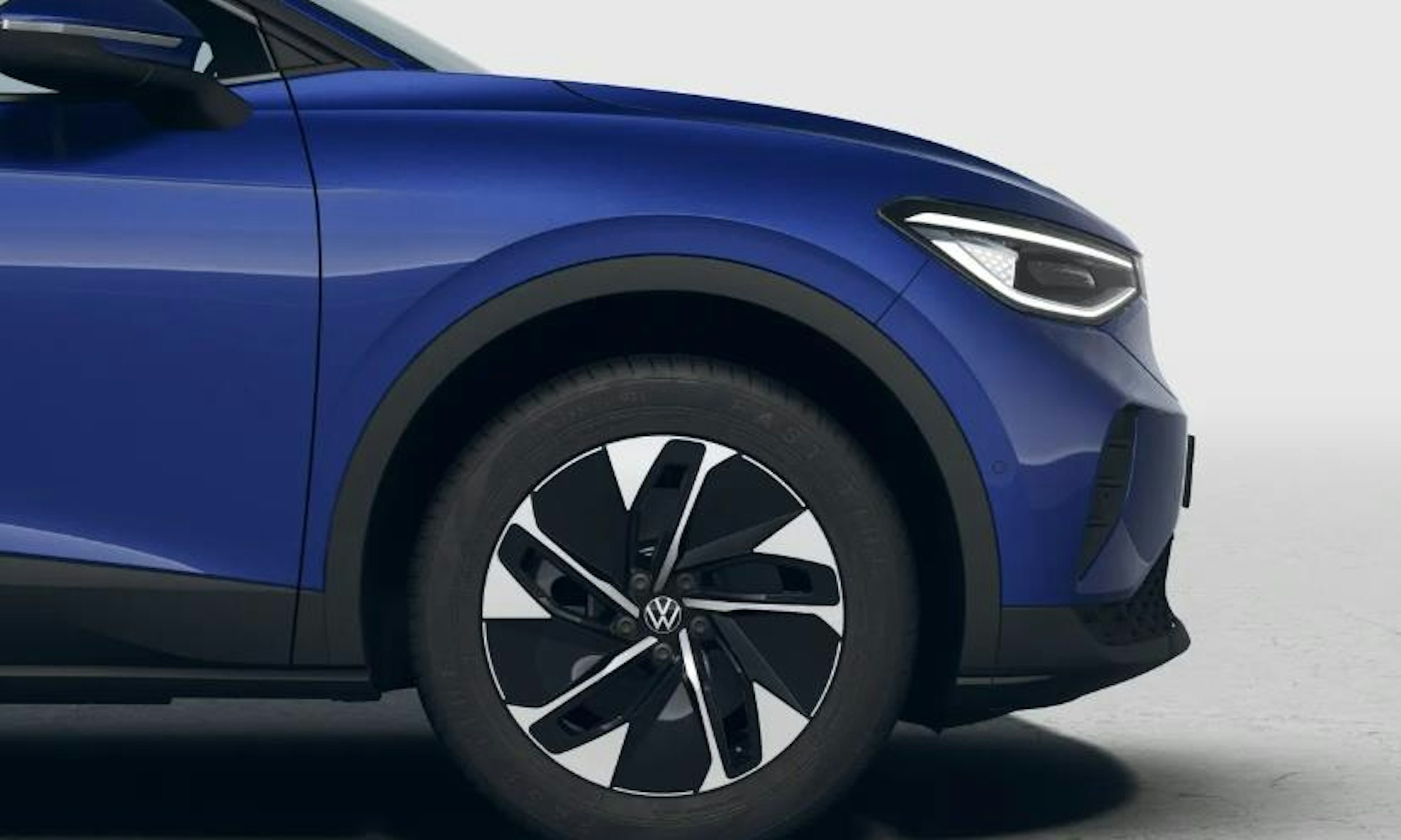 sininen Volkswagen ID.4 2025 kuva 5.