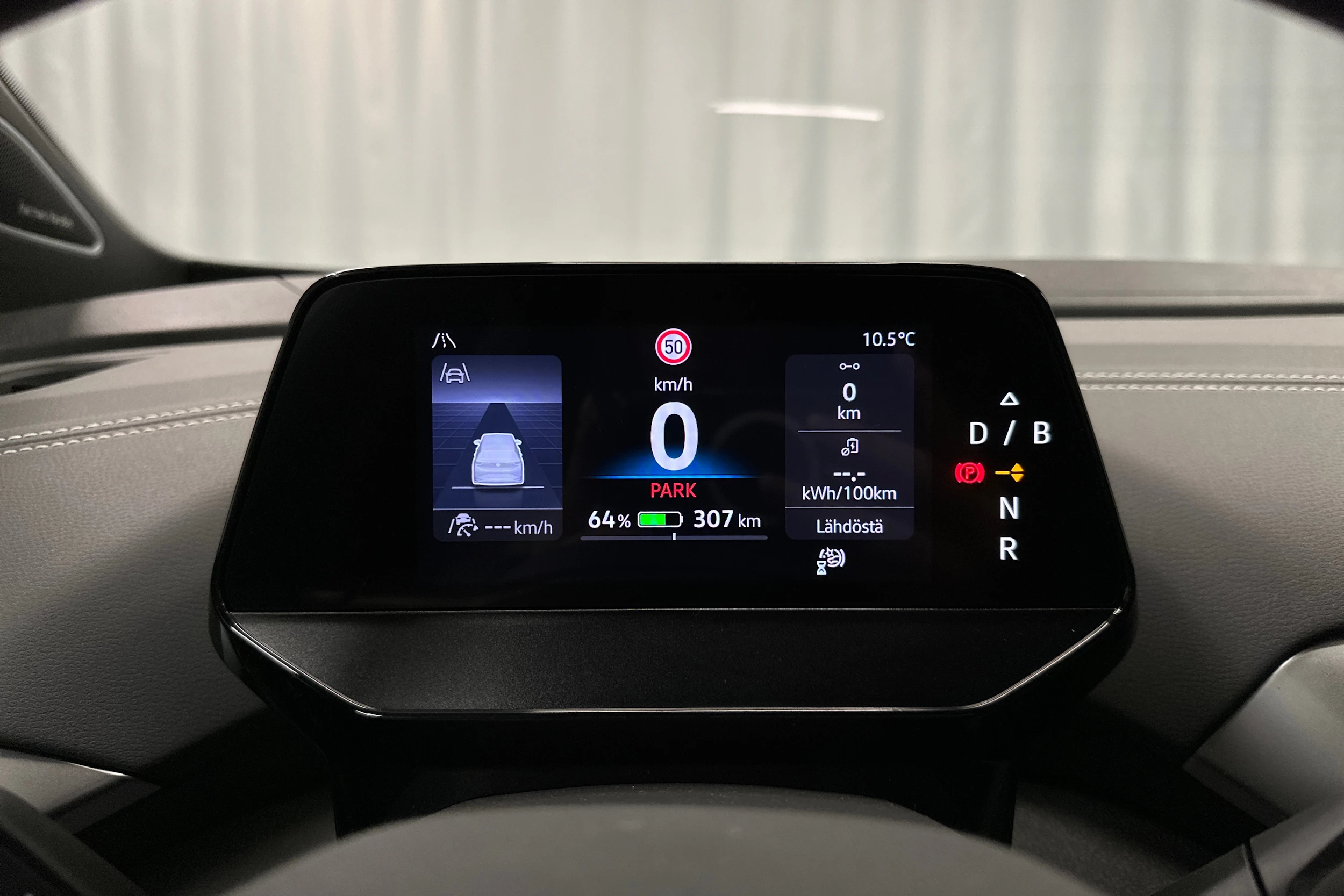 sininen Volkswagen ID.4 2025 kuva 16.