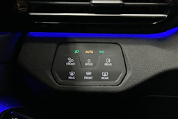 sininen Volkswagen ID.4 2025 kuva 19.