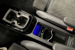 sininen Volkswagen ID.4 2025 kuva 20.