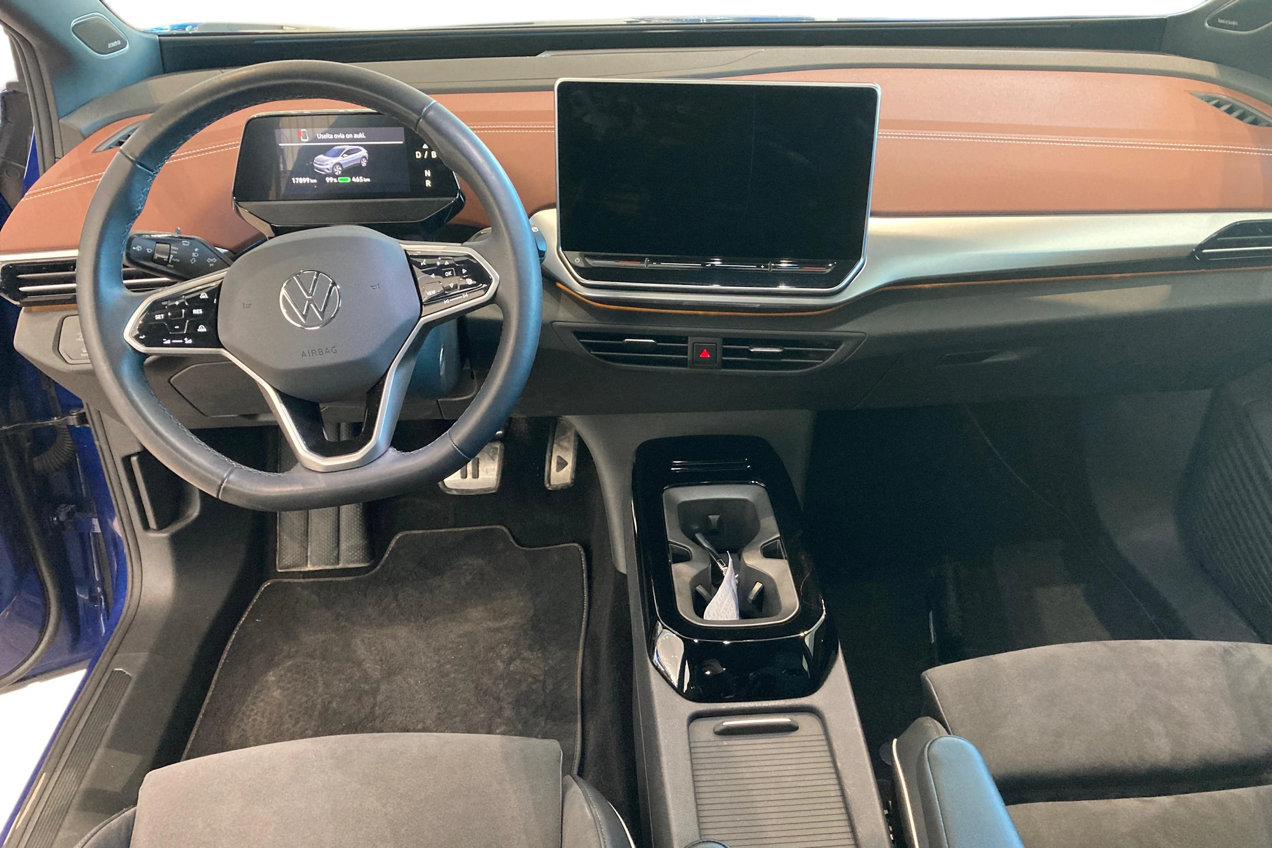 sininen Volkswagen ID.4 2025 kuva 7.