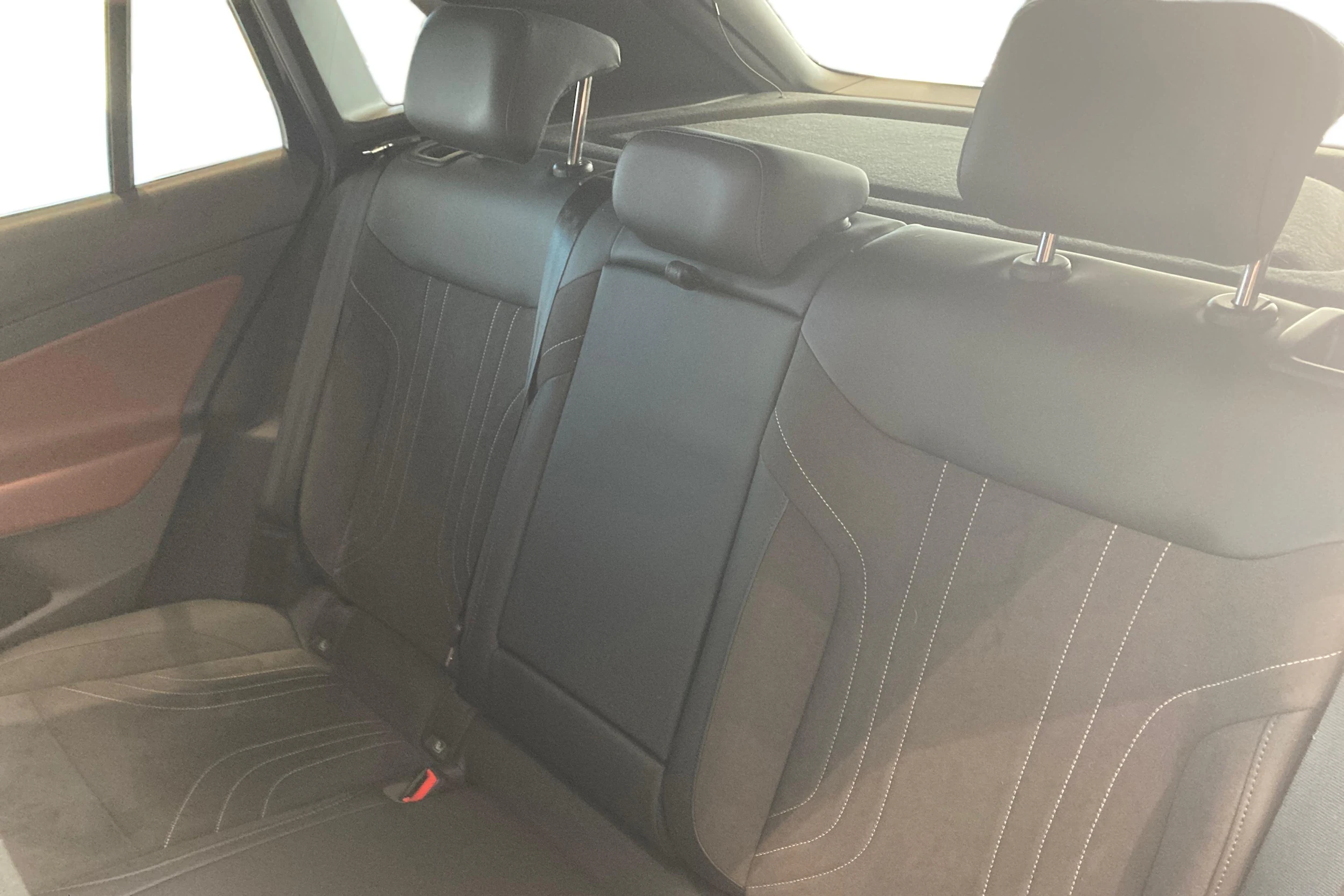 sininen Volkswagen ID.4 2025 kuva 8.