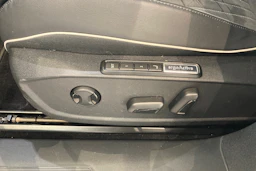 sininen Volkswagen ID.4 2025 kuva 12.