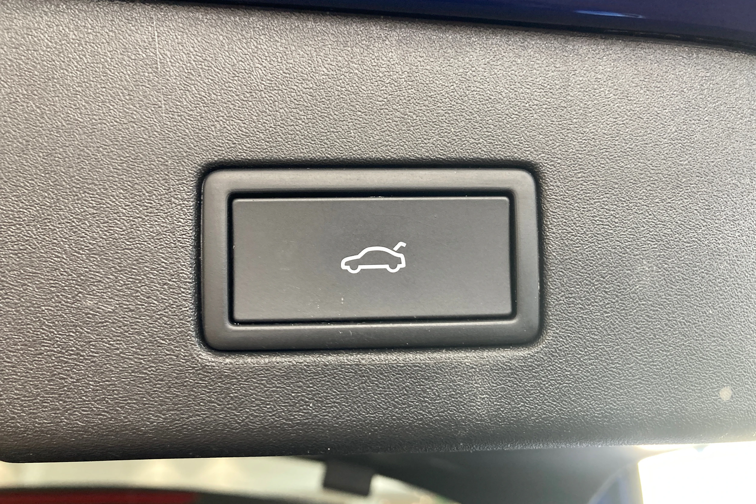 sininen Volkswagen ID.4 2025 kuva 23.