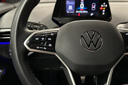 punainen Volkswagen ID.4 2025 kuva 11.