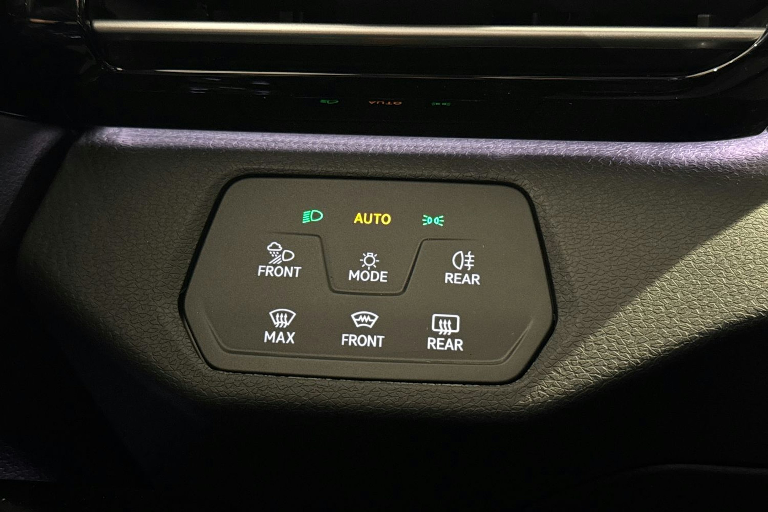 met. sininen Volkswagen ID.4 2025 kuva 19.