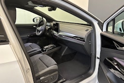 valkoinen Volkswagen ID.4 2025 kuva 16.