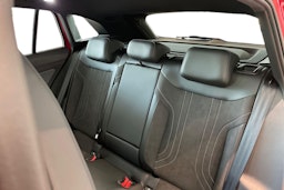 punainen Volkswagen ID.4 2025 kuva 8.