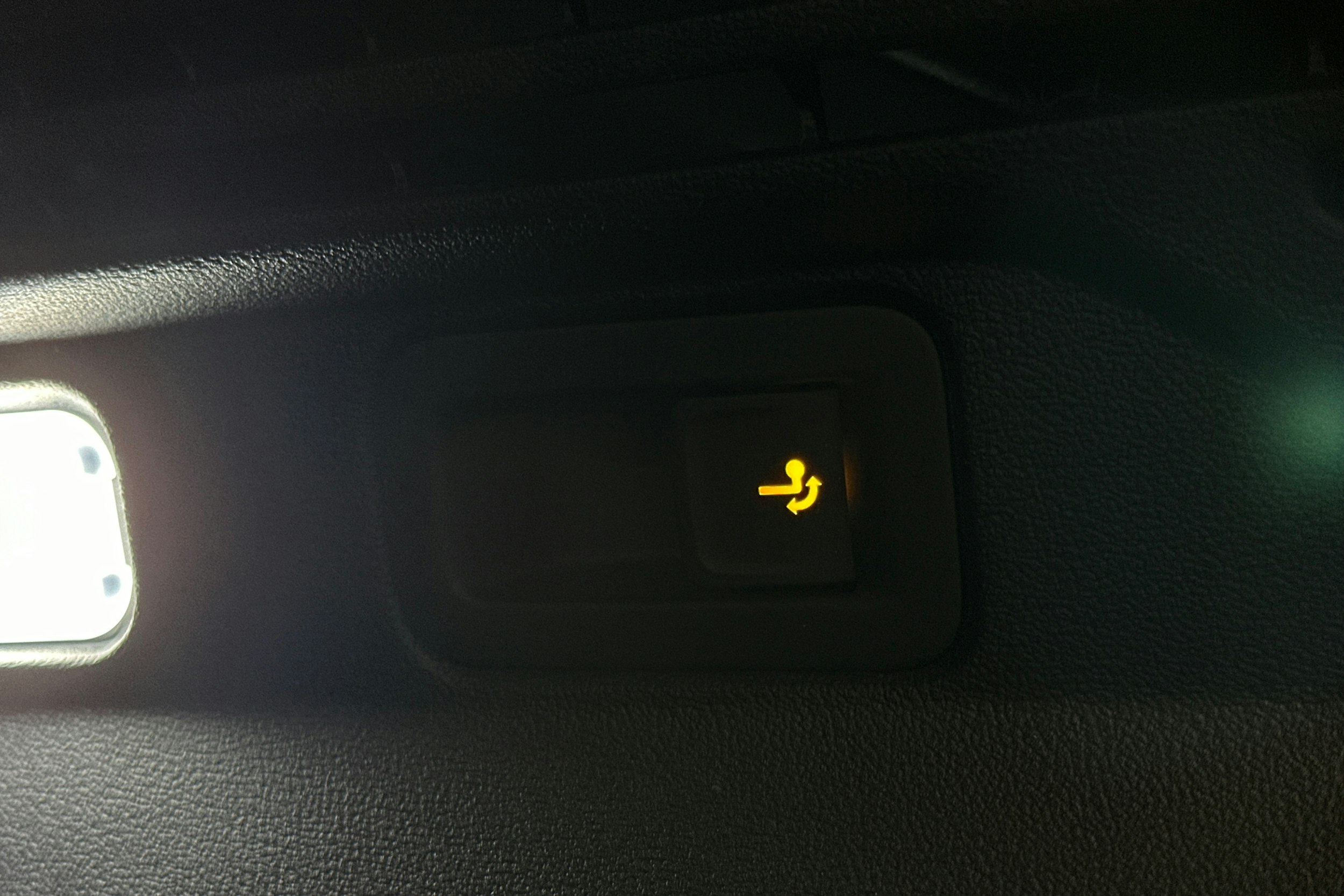 musta Volkswagen ID.4 2025 kuva 16.