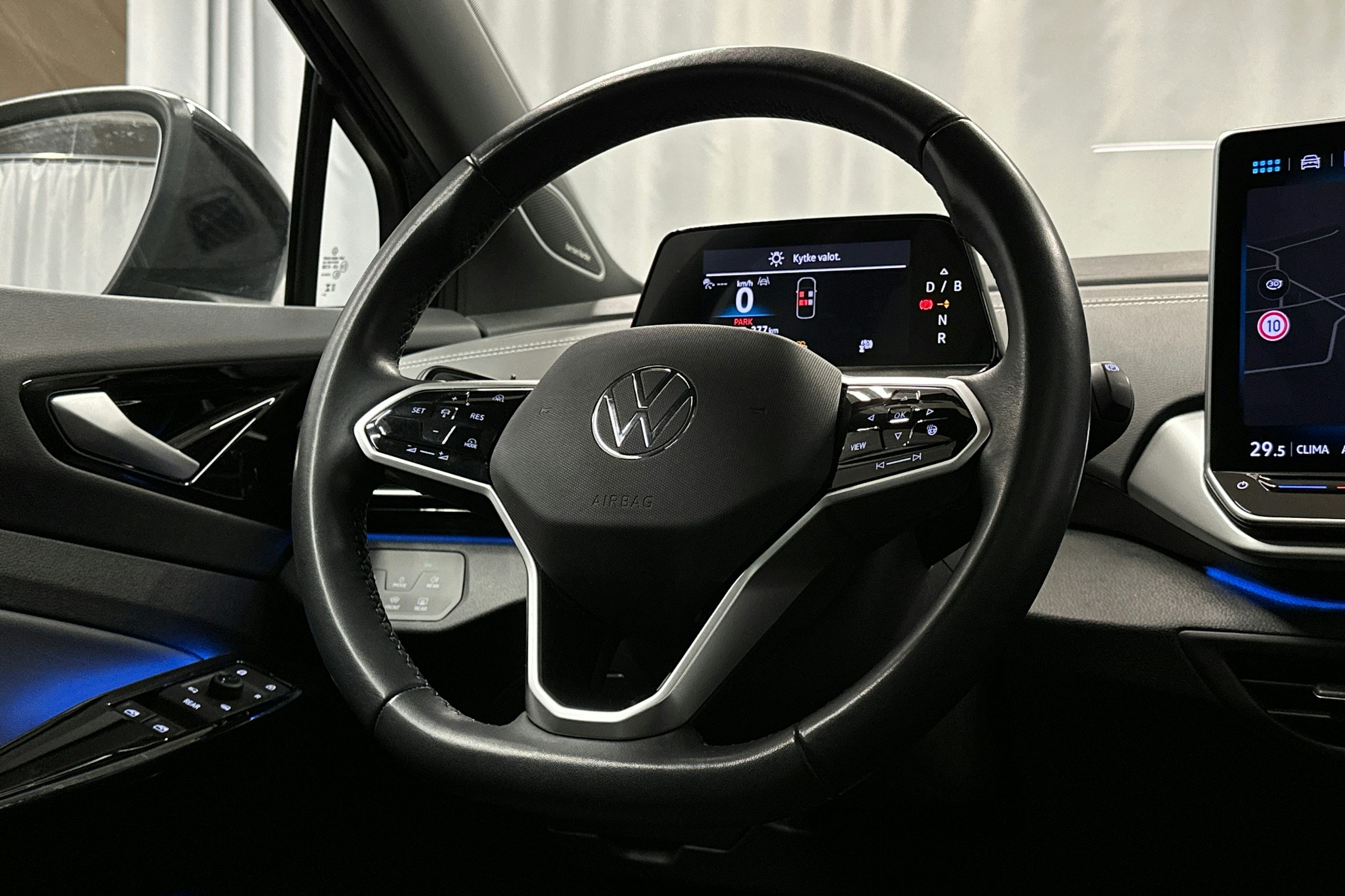 musta Volkswagen ID.4 2025 kuva 21.