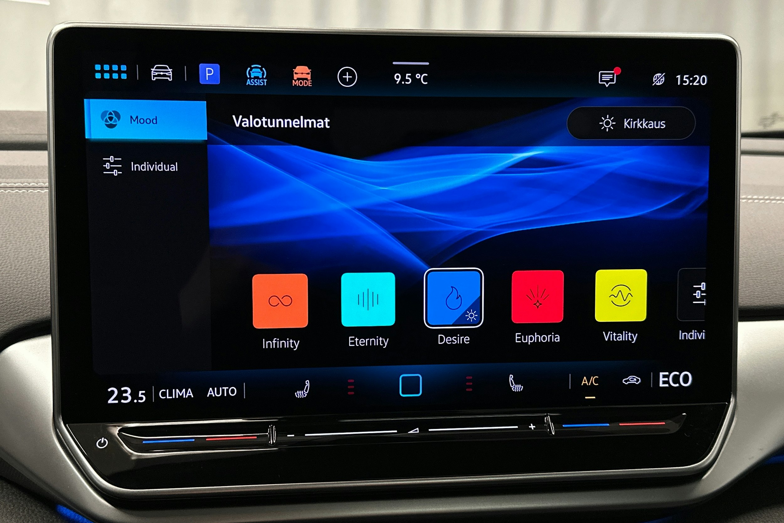 musta Volkswagen ID.4 2025 kuva 33.