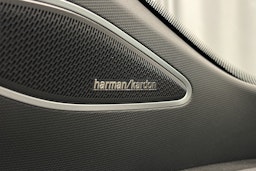 musta Volkswagen ID.4 2025 kuva 36.