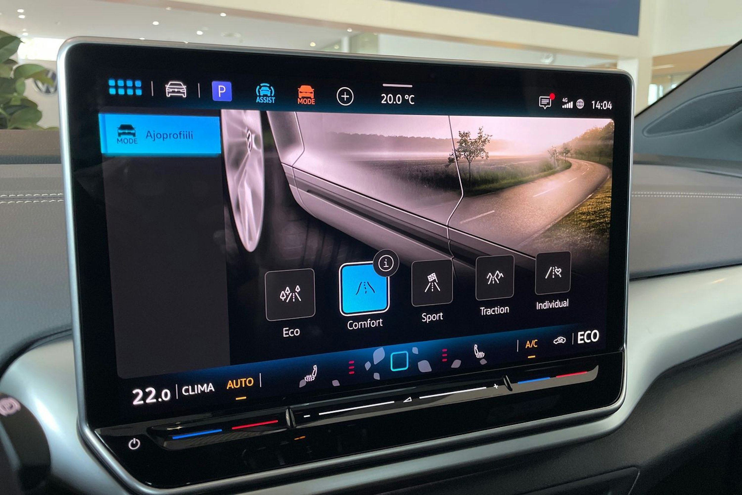 sininen Volkswagen ID.4 2025 kuva 15.