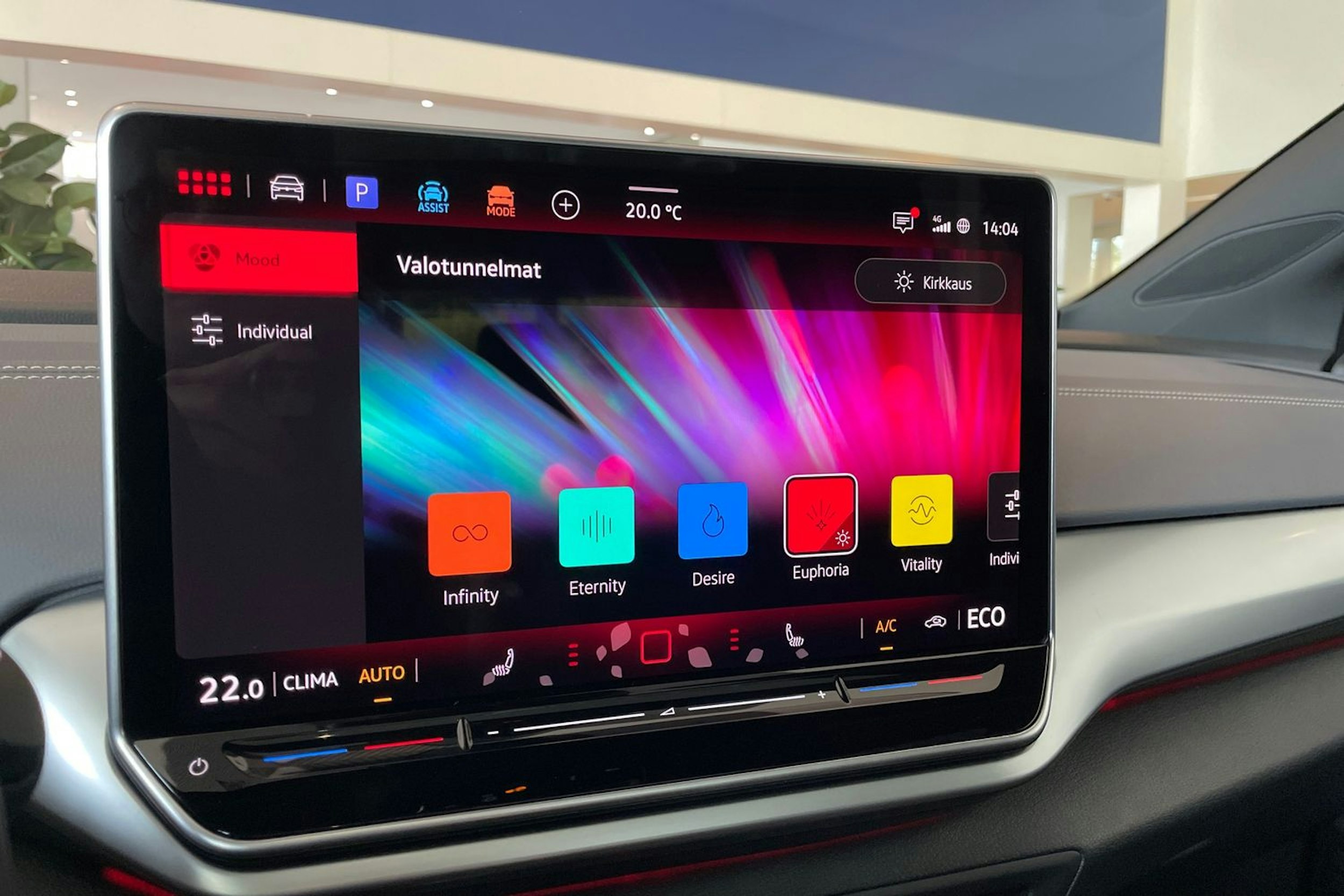 sininen Volkswagen ID.4 2025 kuva 19.