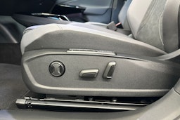 valkoinen Volkswagen ID.4 2025 kuva 16.