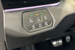 valkoinen Volkswagen ID.4 2025 kuva 18.