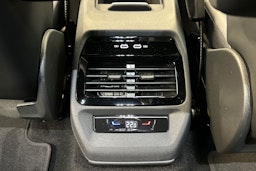 valkoinen Volkswagen ID.4 2025 kuva 31.