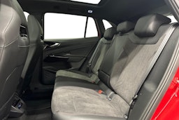 punainen Volkswagen ID.4 2025 kuva 8.