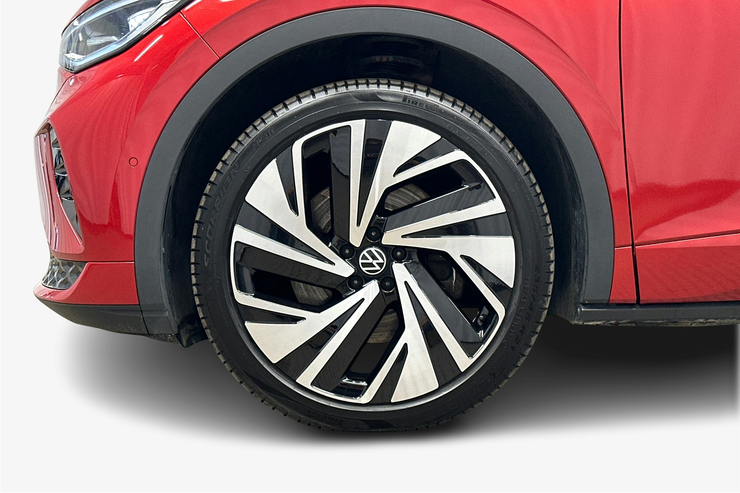 punainen Volkswagen ID.4 2025 kuva 9.