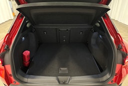punainen Volkswagen ID.4 2025 kuva 11.