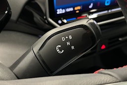 punainen Volkswagen ID.4 2025 kuva 21.
